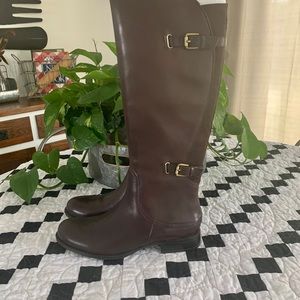 NWT - Naturalizer Brown, size 8 , leather boots